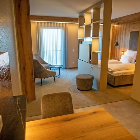 Guesthouse Felsenland Dahn Bagian luar foto