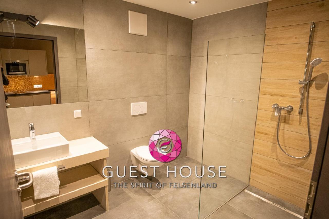 Guesthouse Felsenland Dahn Bagian luar foto