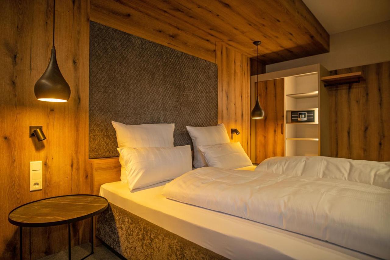 Guesthouse Felsenland Dahn Bagian luar foto