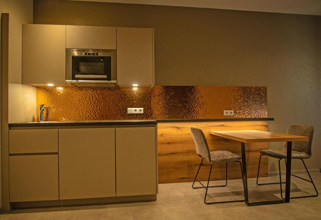 Guesthouse Felsenland Dahn Bagian luar foto